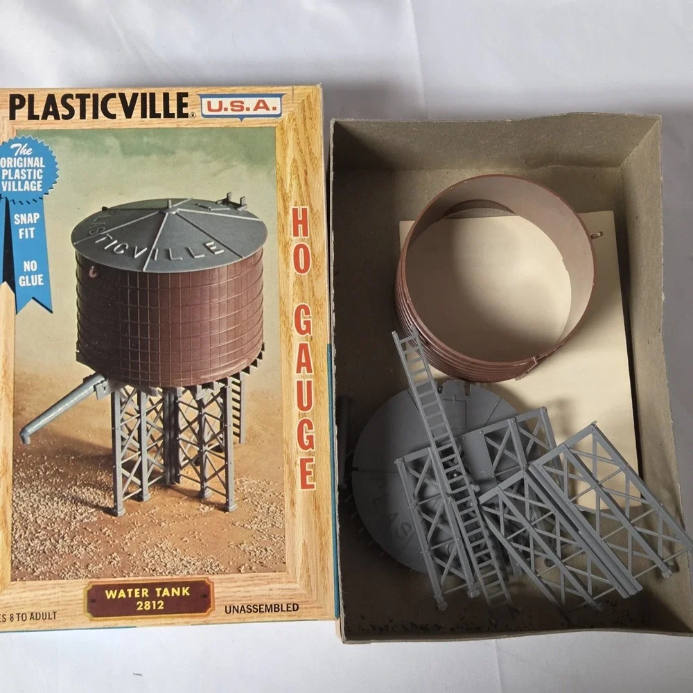 Plasticville 2812 Water Tank Tower Vintage HO Scale‎ Building
